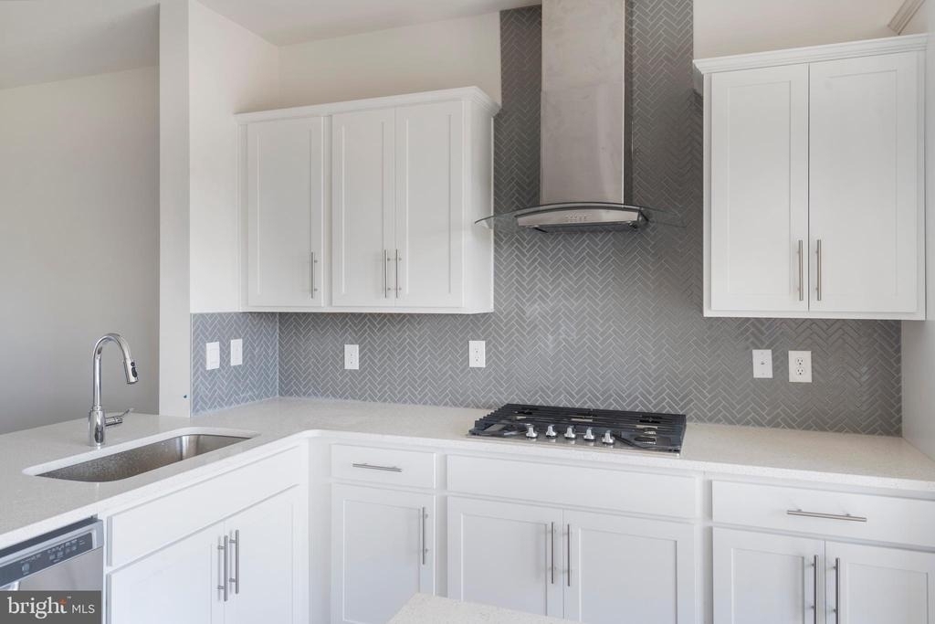 871 Amity Street - Photo 9