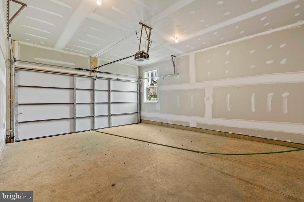 871 Amity Street - Photo 26