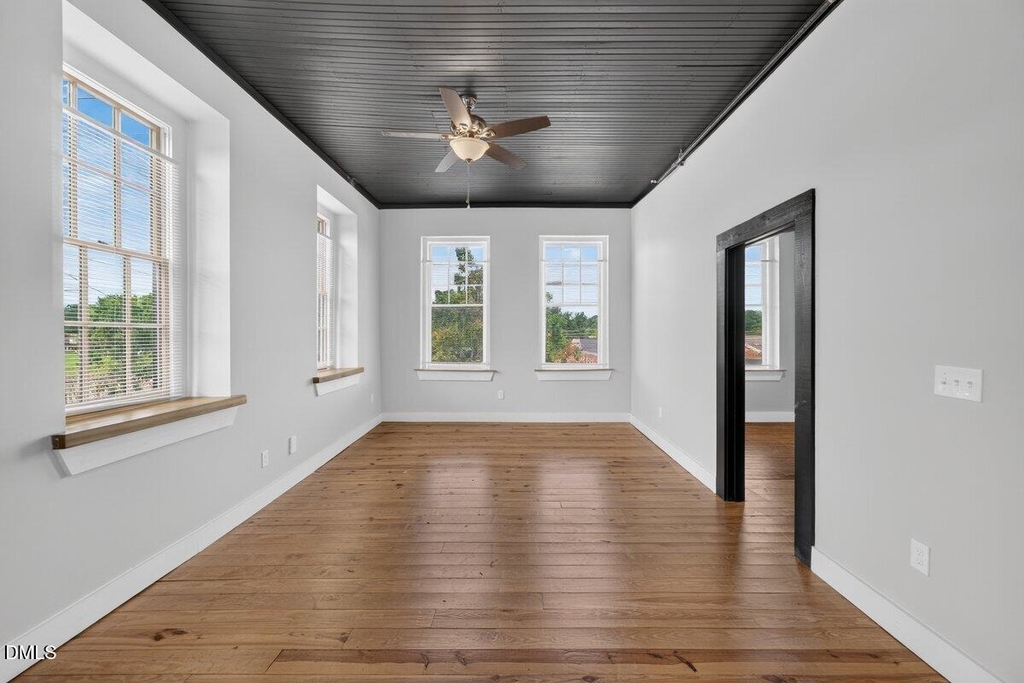 202 S Main Street - Photo 2