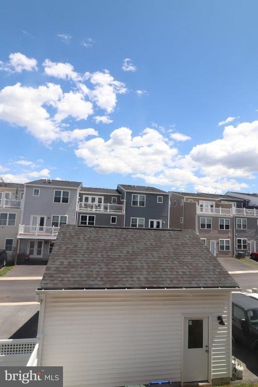 414 Waverley - Photo 31