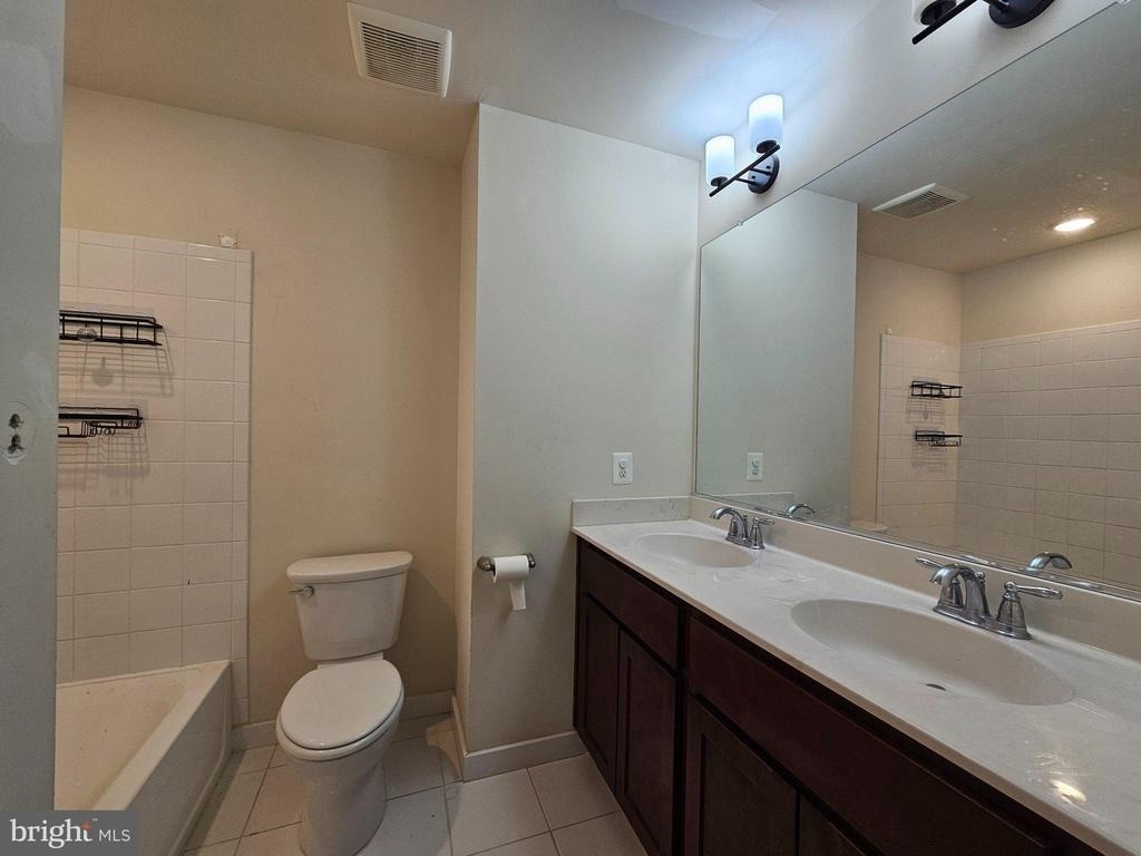 414 Waverley - Photo 27