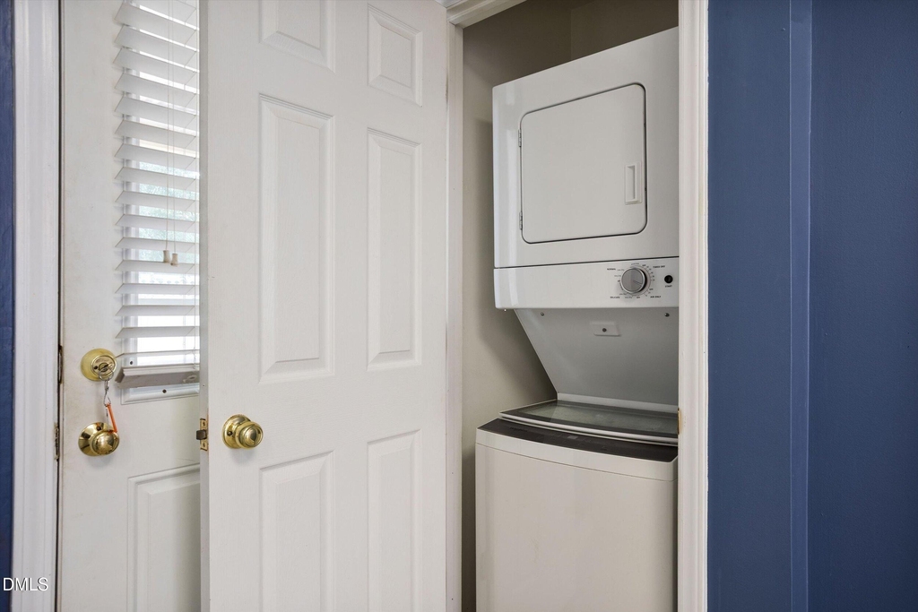 2306 Stafford Avenue - Photo 15