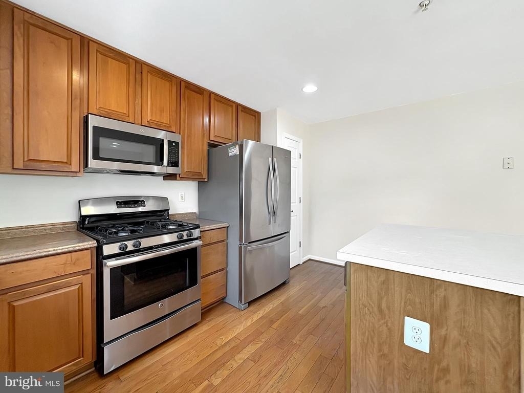 4709 Ashforth Way - Photo 7