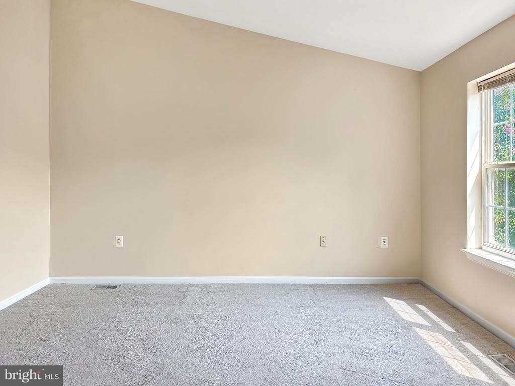 4709 Ashforth Way - Photo 10