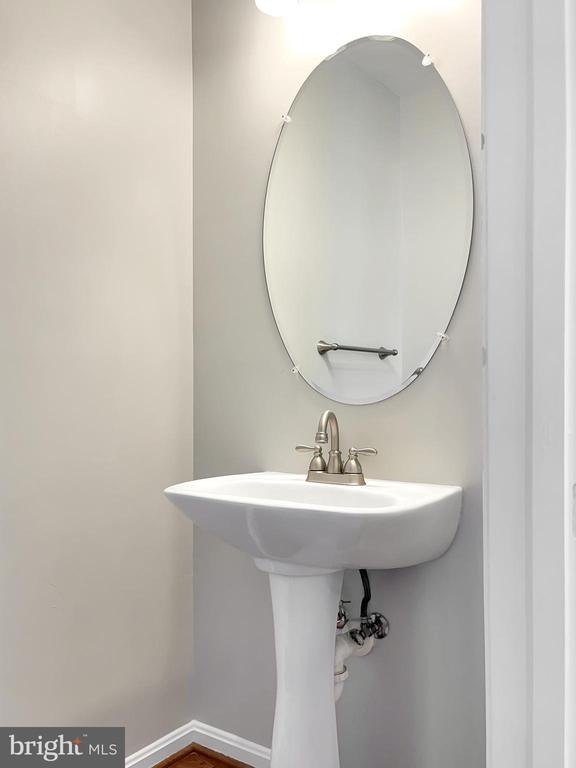 4709 Ashforth Way - Photo 3