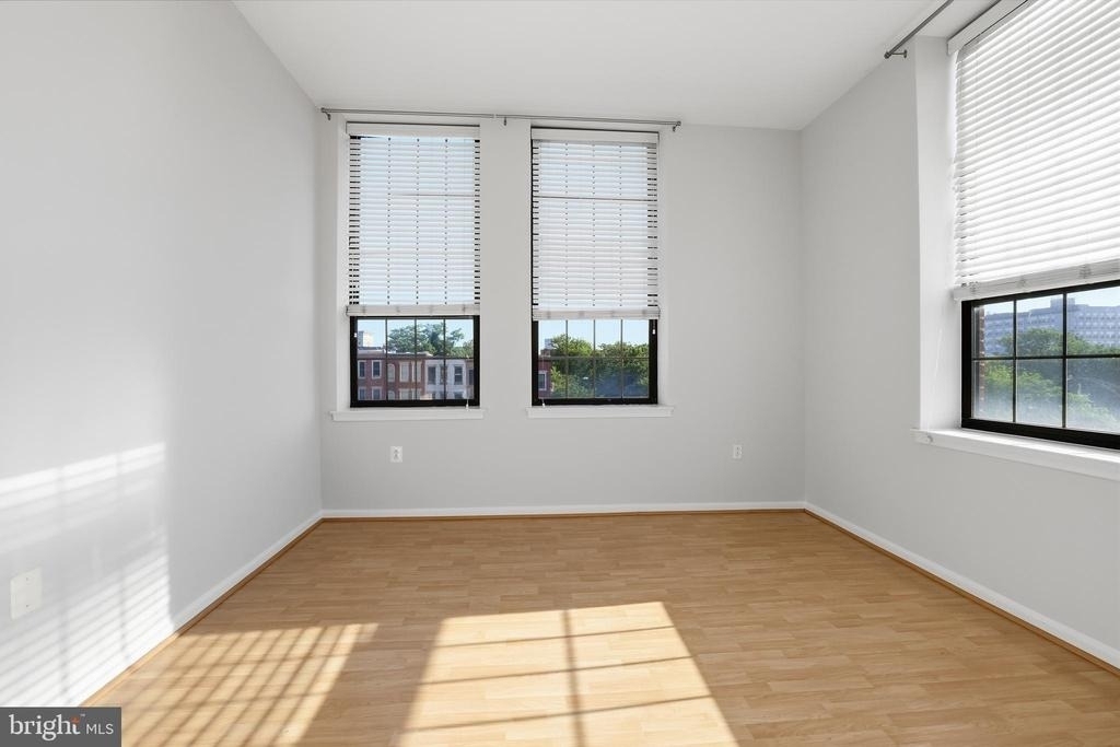 1011 Hunter Street - Photo 14