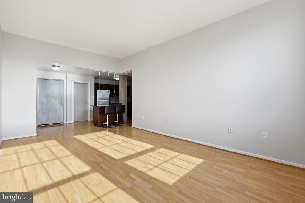 1011 Hunter Street - Photo 12