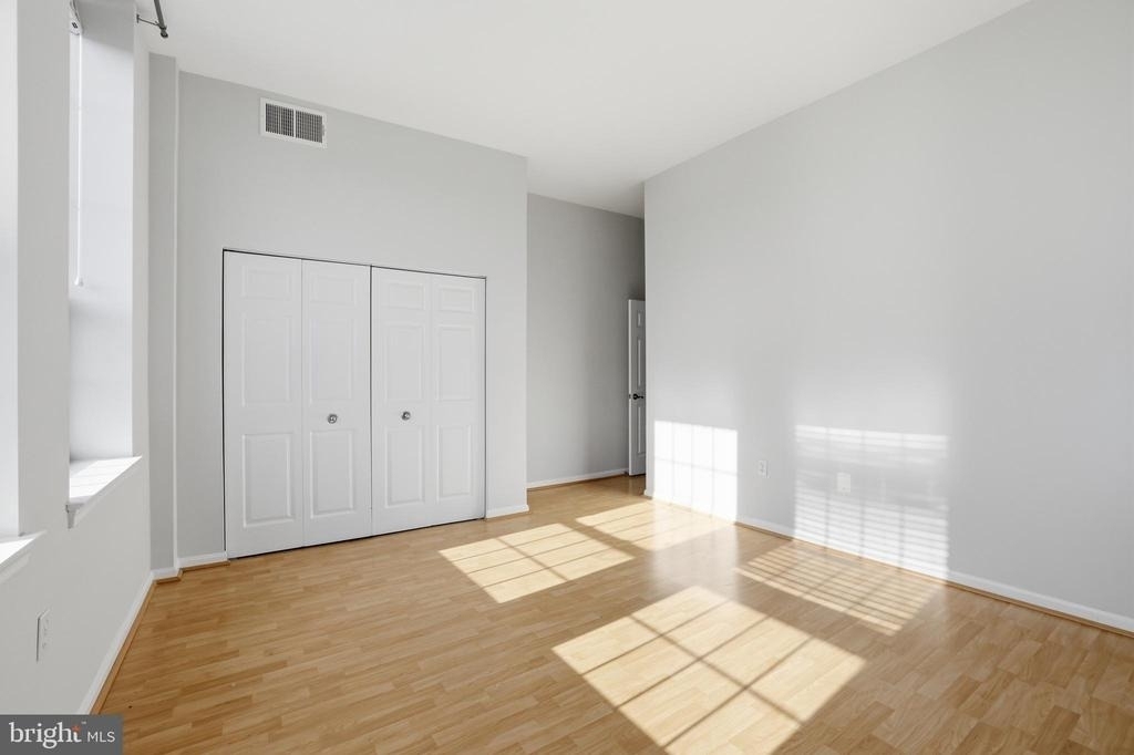1011 Hunter Street - Photo 16