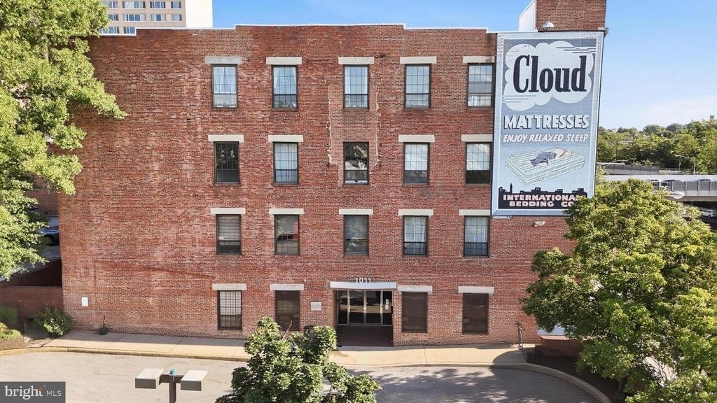1011 Hunter Street - Photo 24