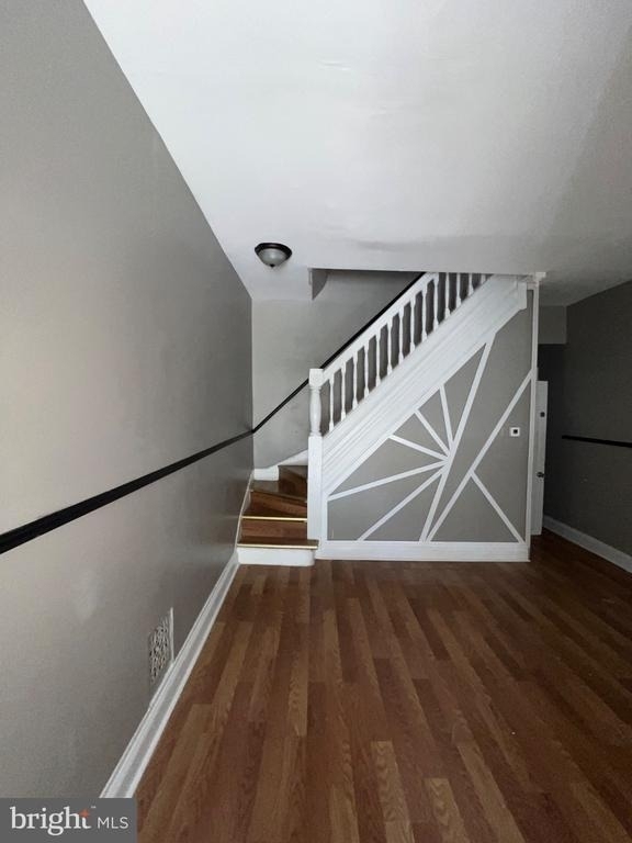 1902 W Fayette Street - Photo 6