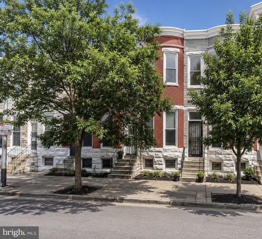 1902 W Fayette Street - Photo 0