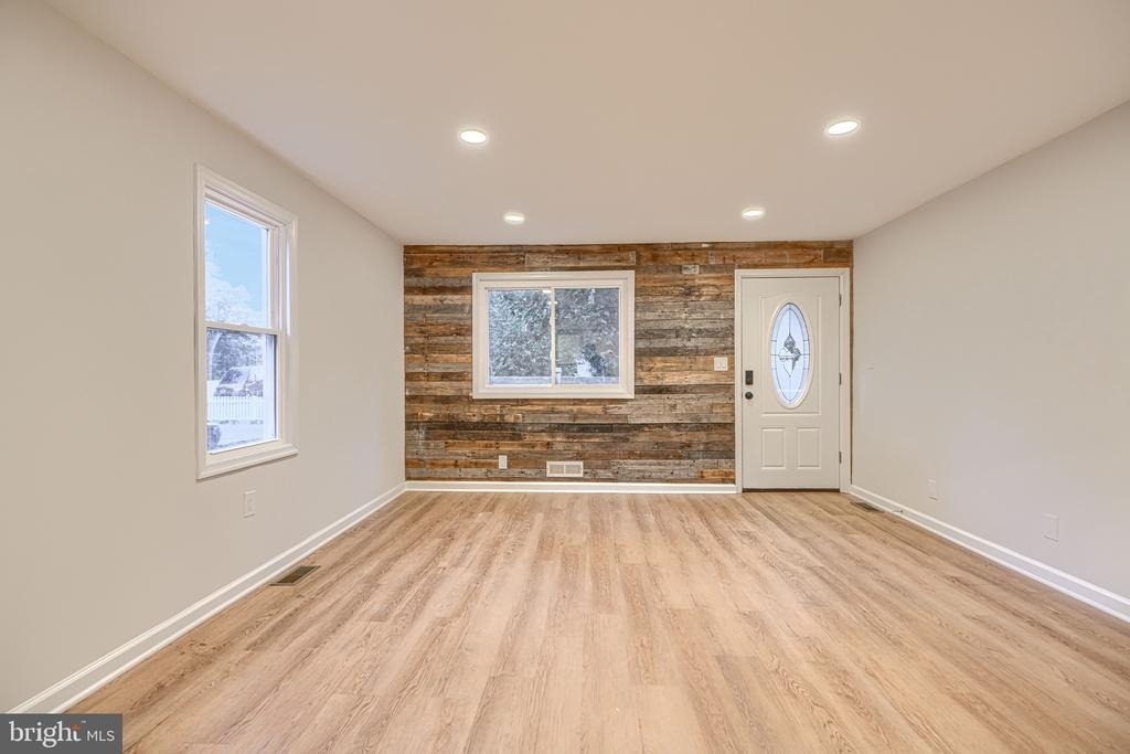 528 Potomac - Photo 6