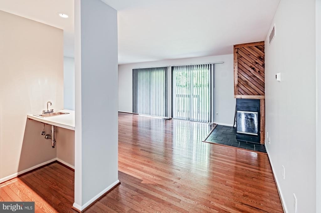 33 Foxtail Court - Photo 4