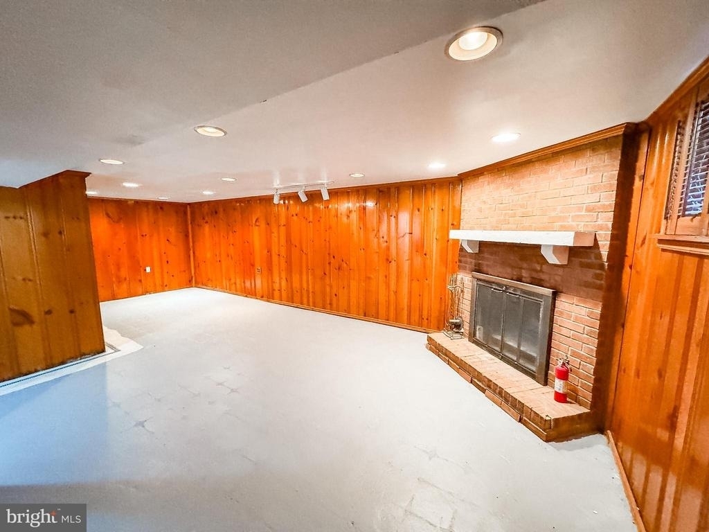 425 Marianna Drive - Photo 14