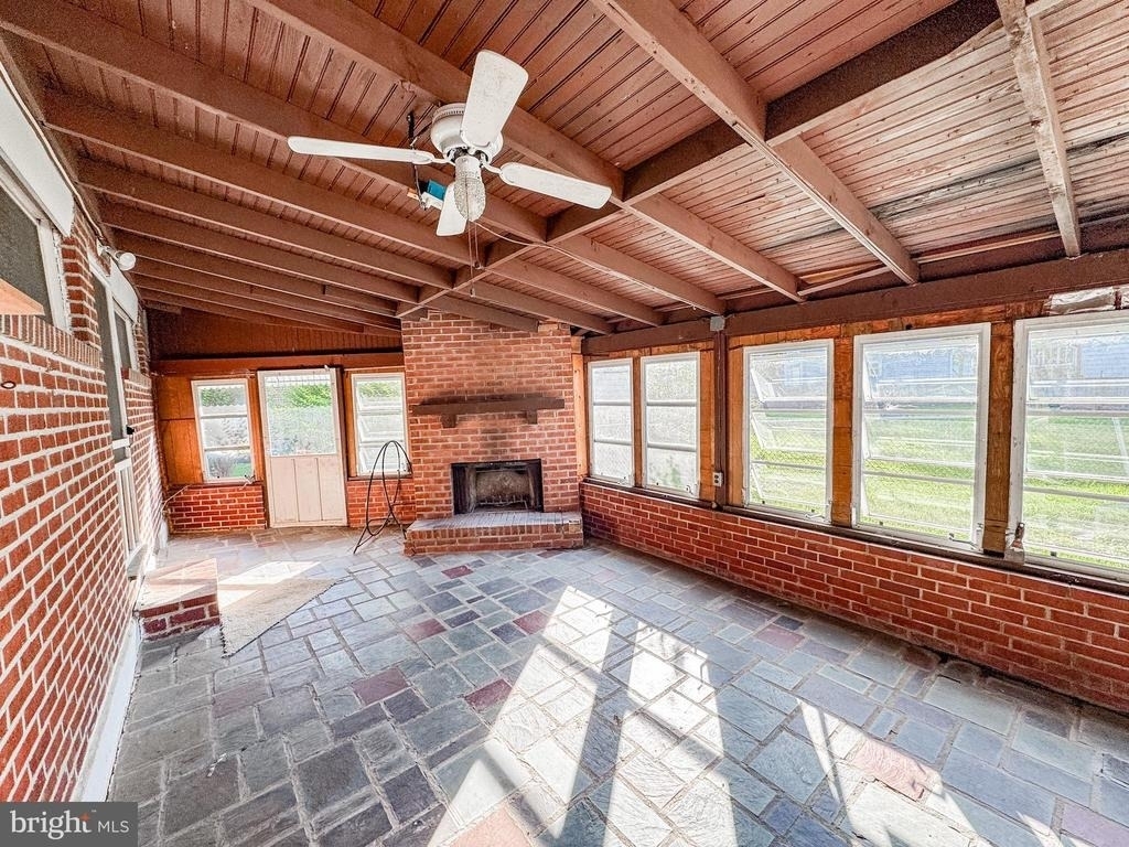 425 Marianna Drive - Photo 8