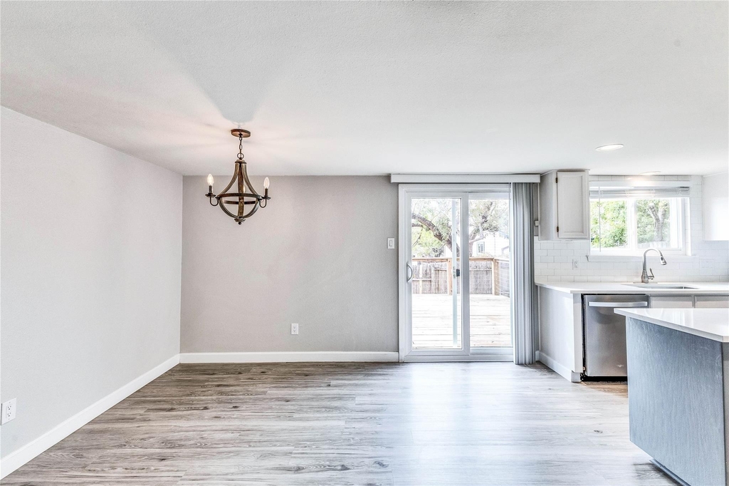 8403 Selway Dr - Photo 7