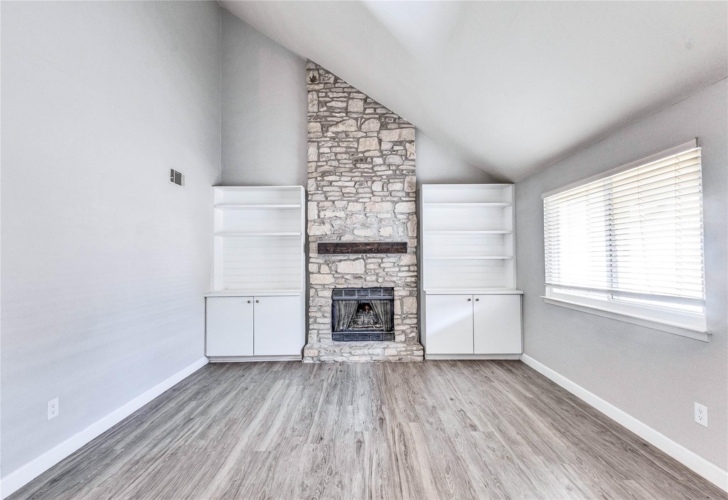 8403 Selway Dr - Photo 2