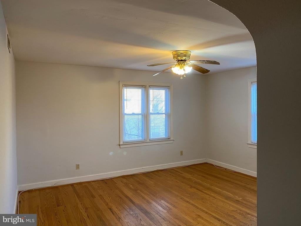 4236 Benning Road Ne - Photo 3