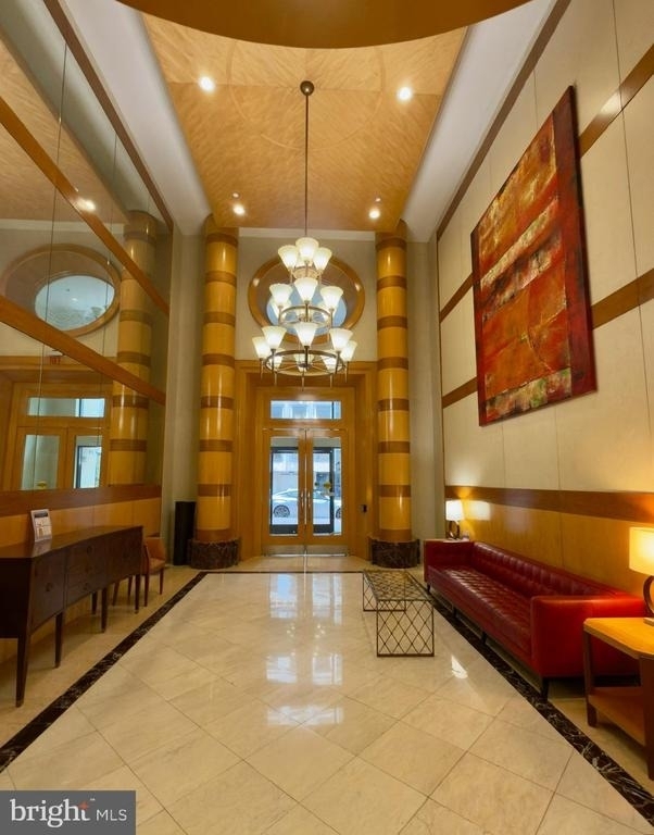 631 D Street Nw - Photo 3