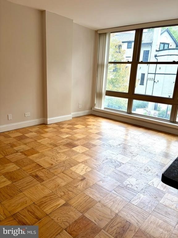 1260 21st Street Nw - Photo 3
