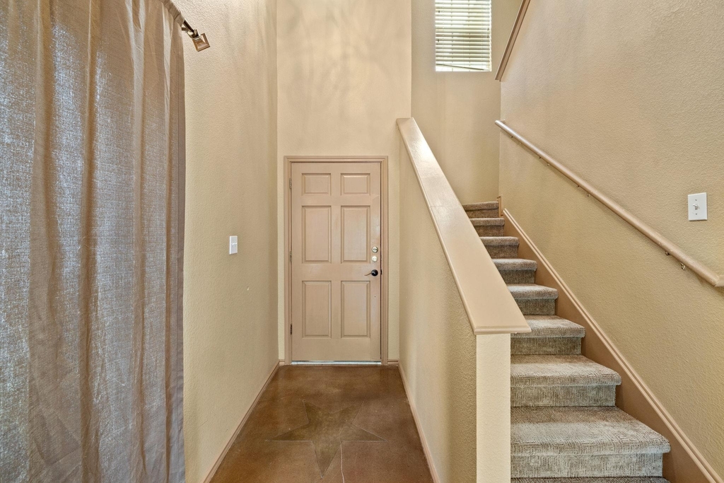 3634 Windhill Loop - Photo 4