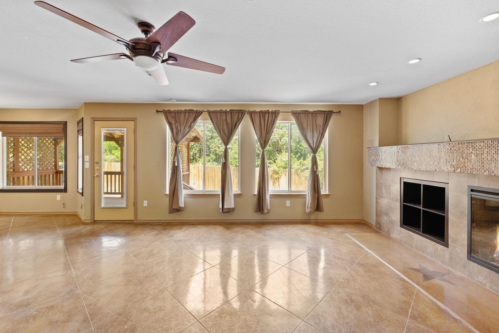 3634 Windhill Loop - Photo 7