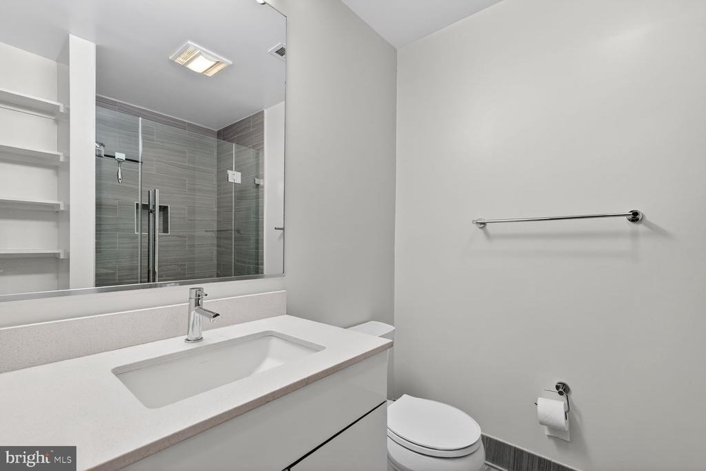 3825 Georgia Avenue Nw - Photo 12