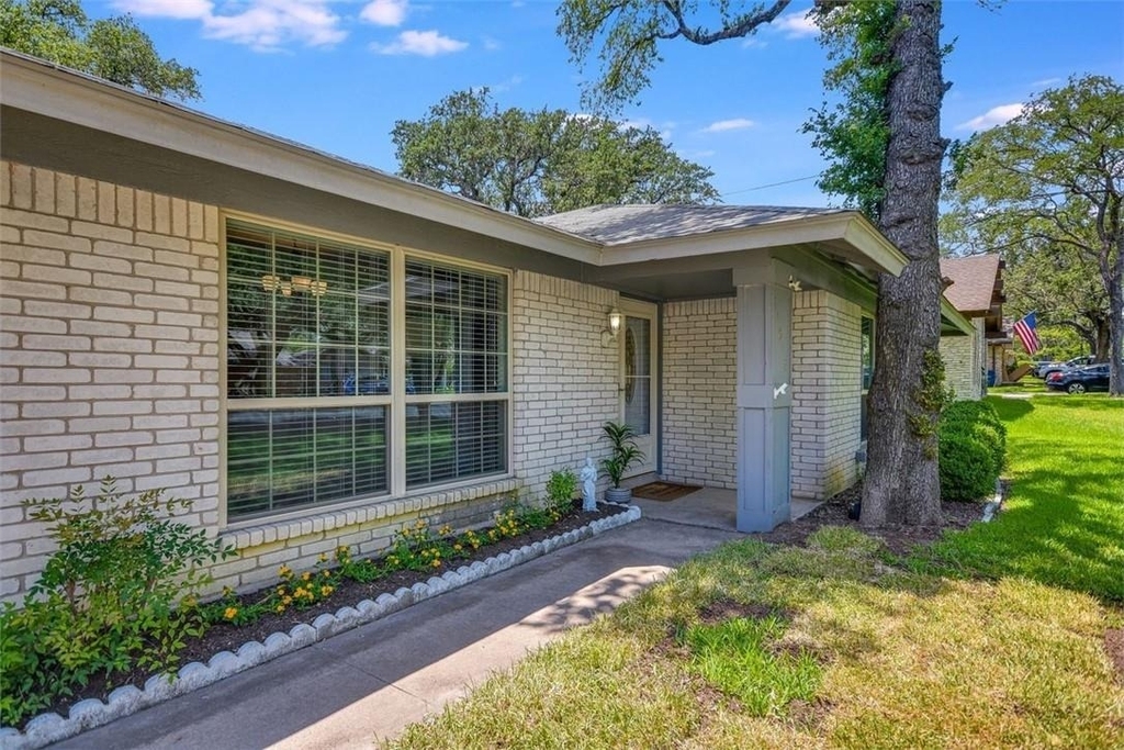 11012 Alhambra Dr - Photo 4