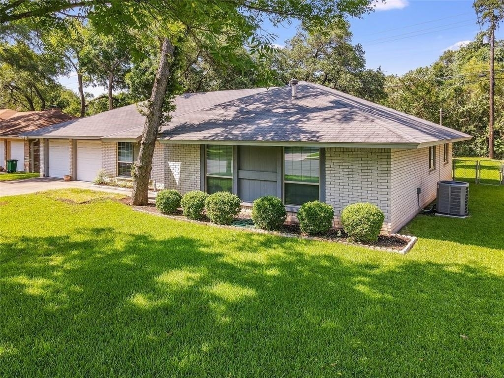 11012 Alhambra Dr - Photo 1