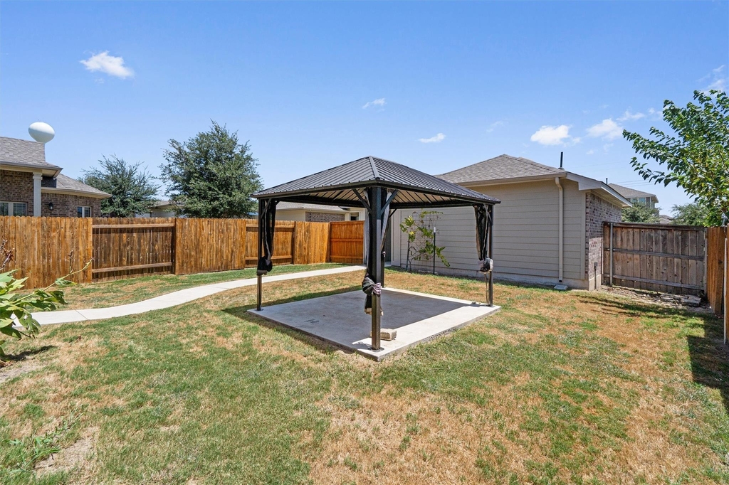 256 Pelican Bay Cir - Photo 3