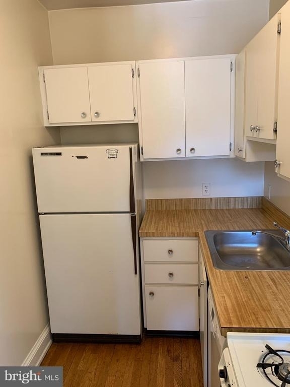 2032 Belmont Road Nw - Photo 10