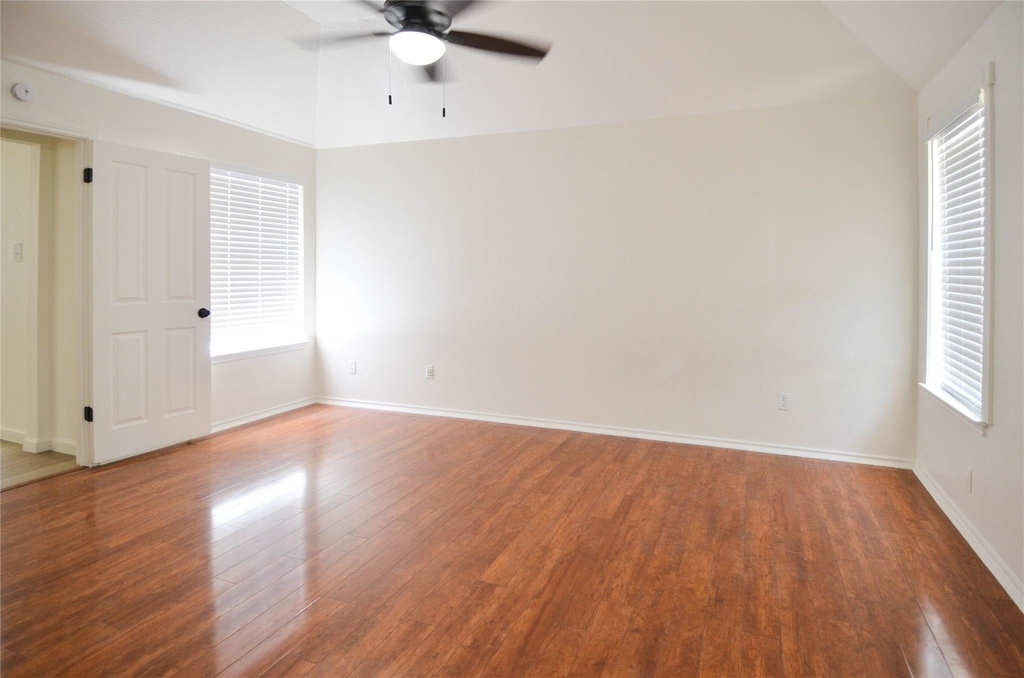 506 Pleasant Valley Dr - Photo 16