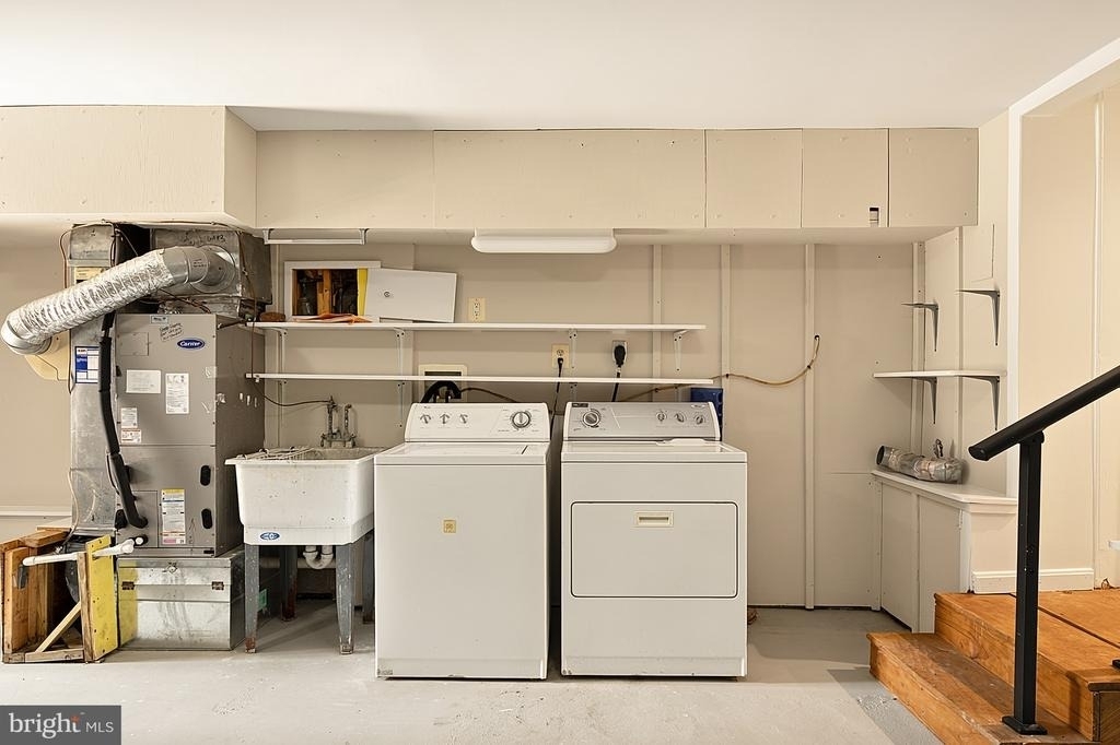 221 E Street Se - Photo 49
