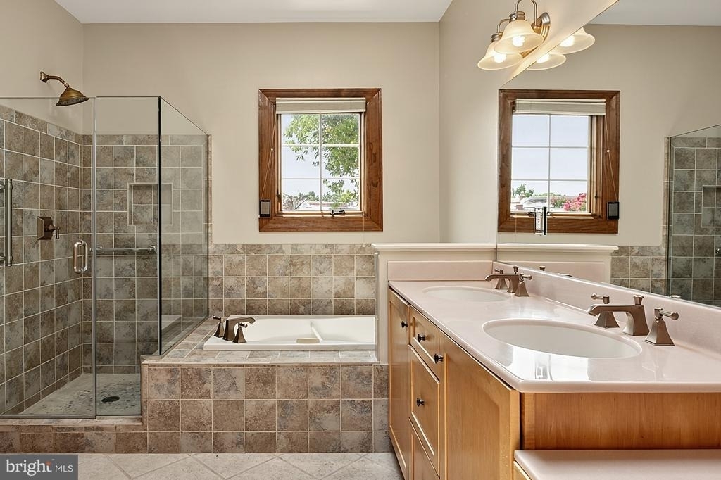 221 E Street Se - Photo 38