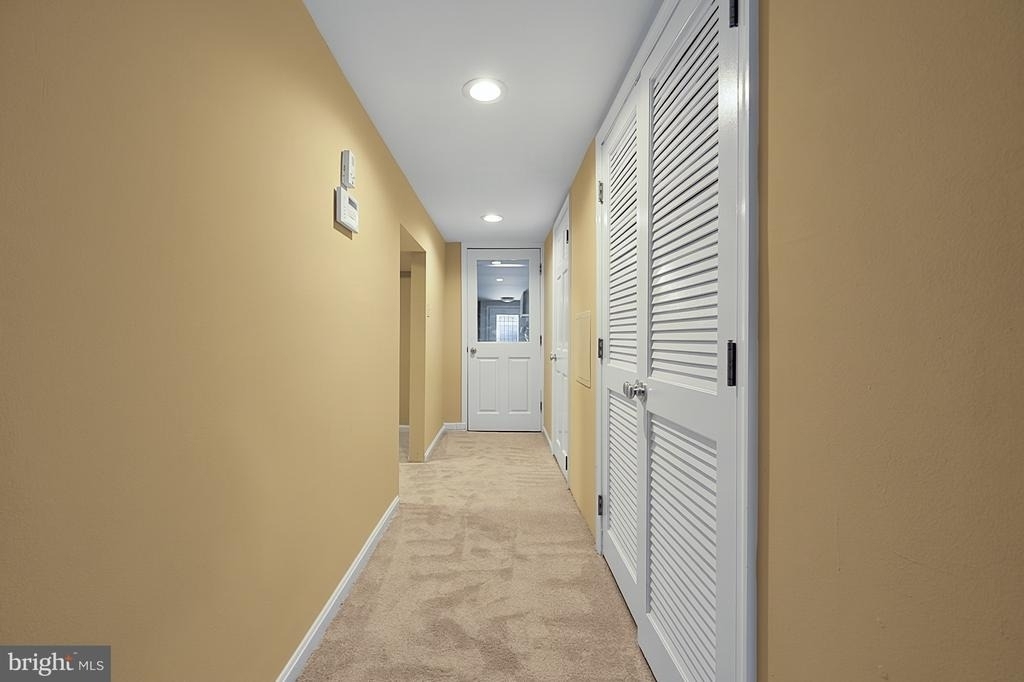221 E Street Se - Photo 53