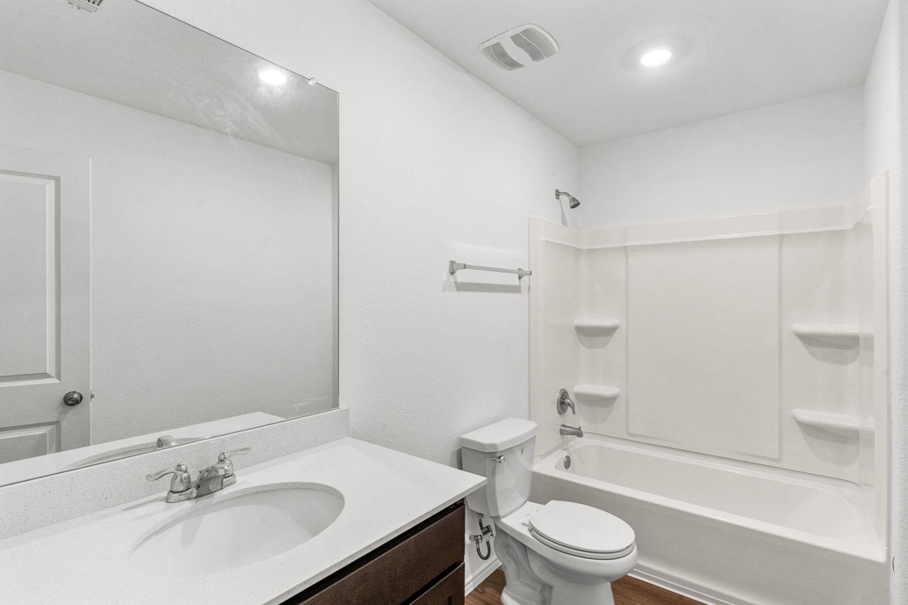 889 Powell St - Photo 16