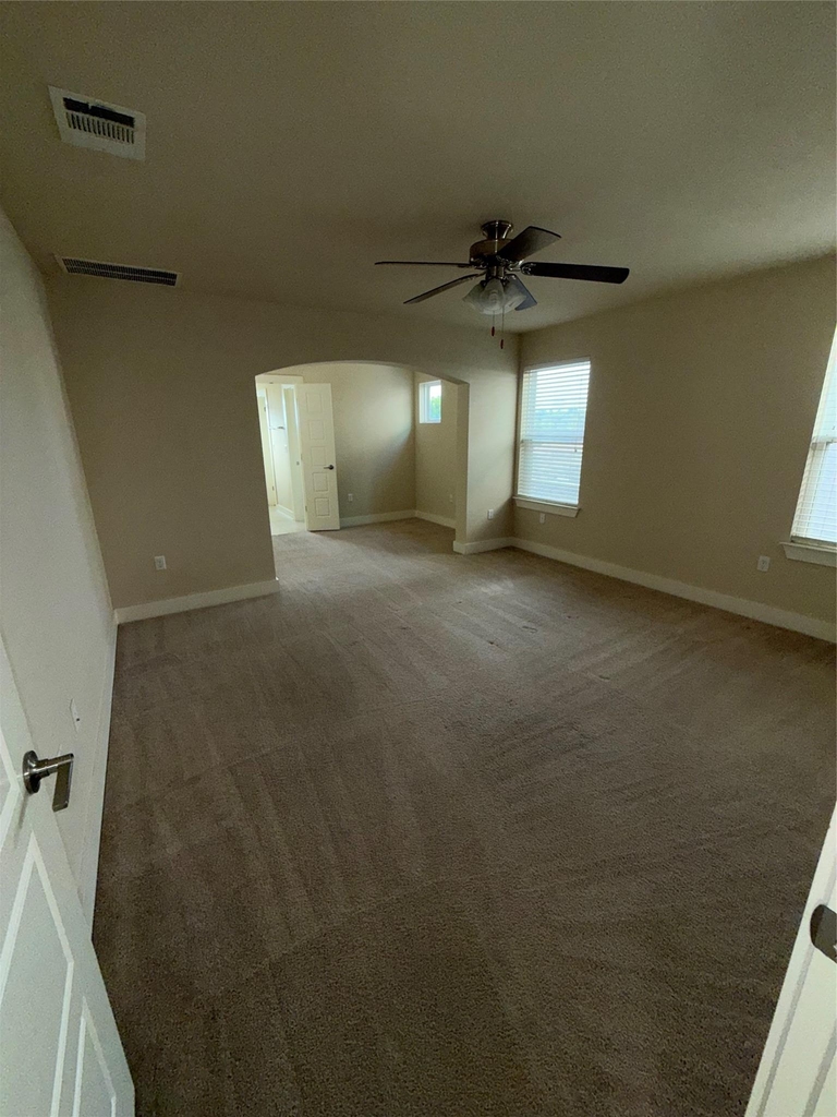 2825 Stock Dr - Photo 10