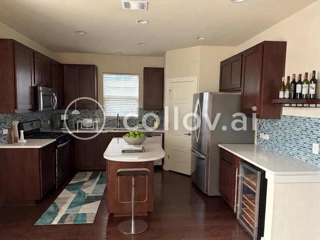 2825 Stock Dr - Photo 4