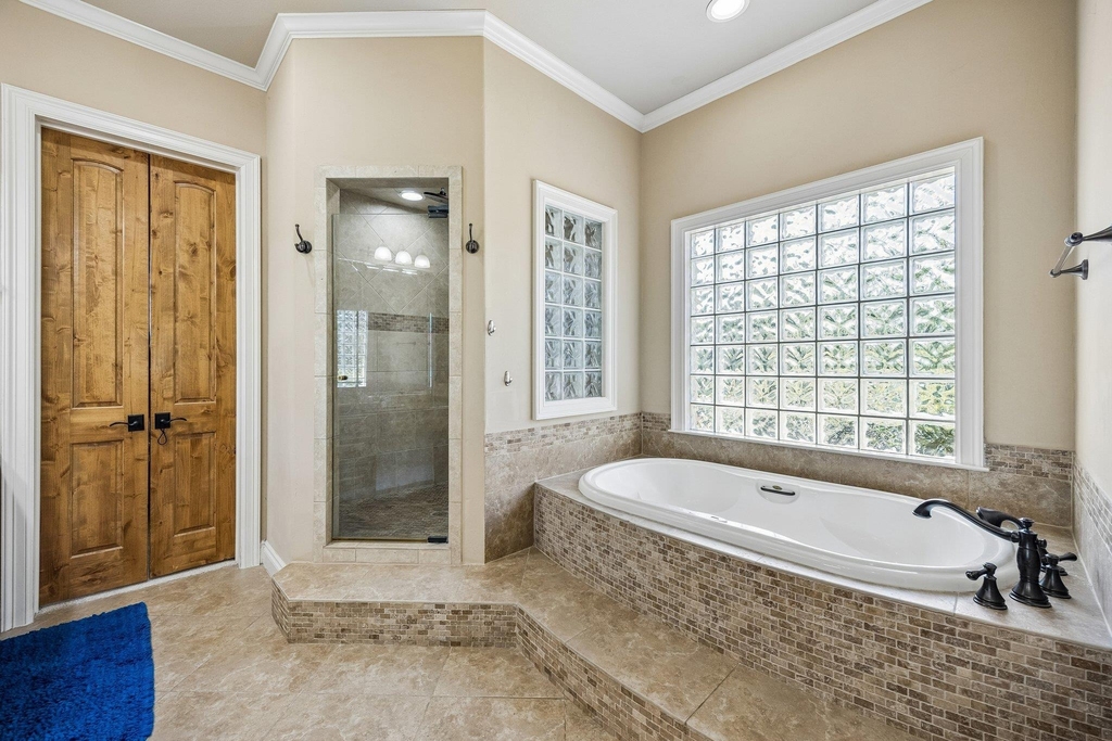 8403 Horseshoe Ledge - Photo 11