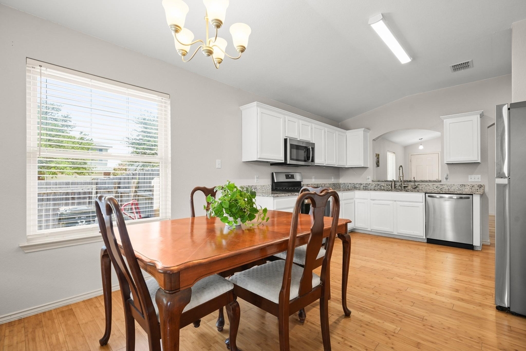 1511 Nettie Dr - Photo 7