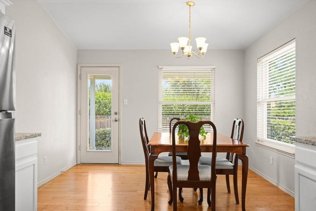 1511 Nettie Dr - Photo 8