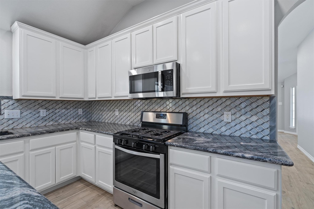 1083 Zeus Cir - Photo 7