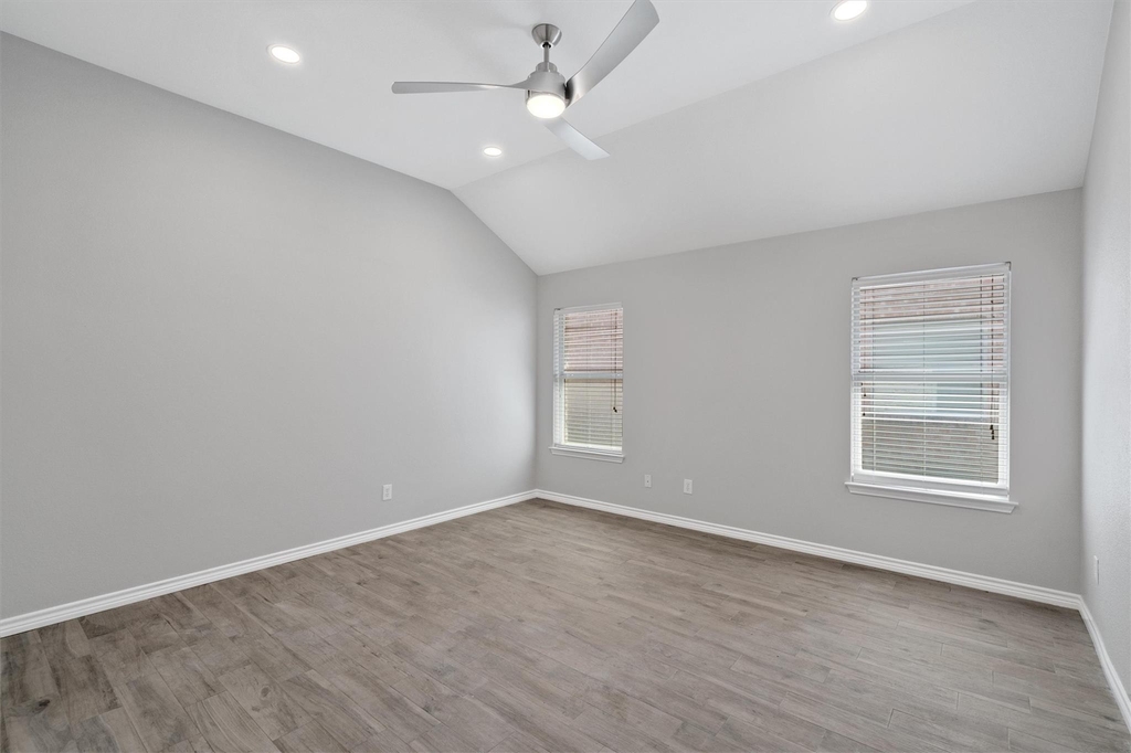 1083 Zeus Cir - Photo 15