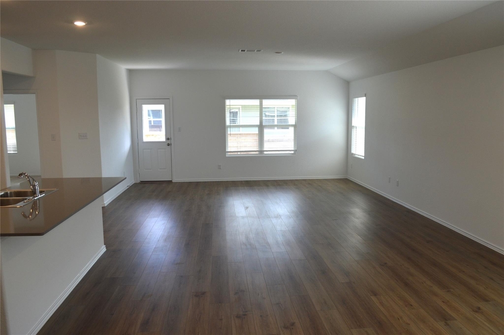 1505 Marley - Photo 8