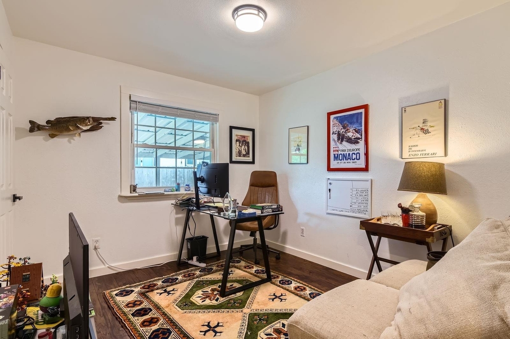 7905 Wycombe Dr - Photo 12