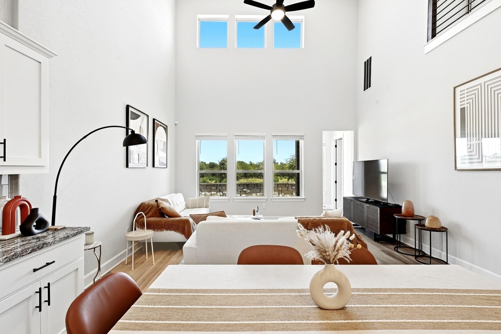 2702 Sebring Cir - Photo 8