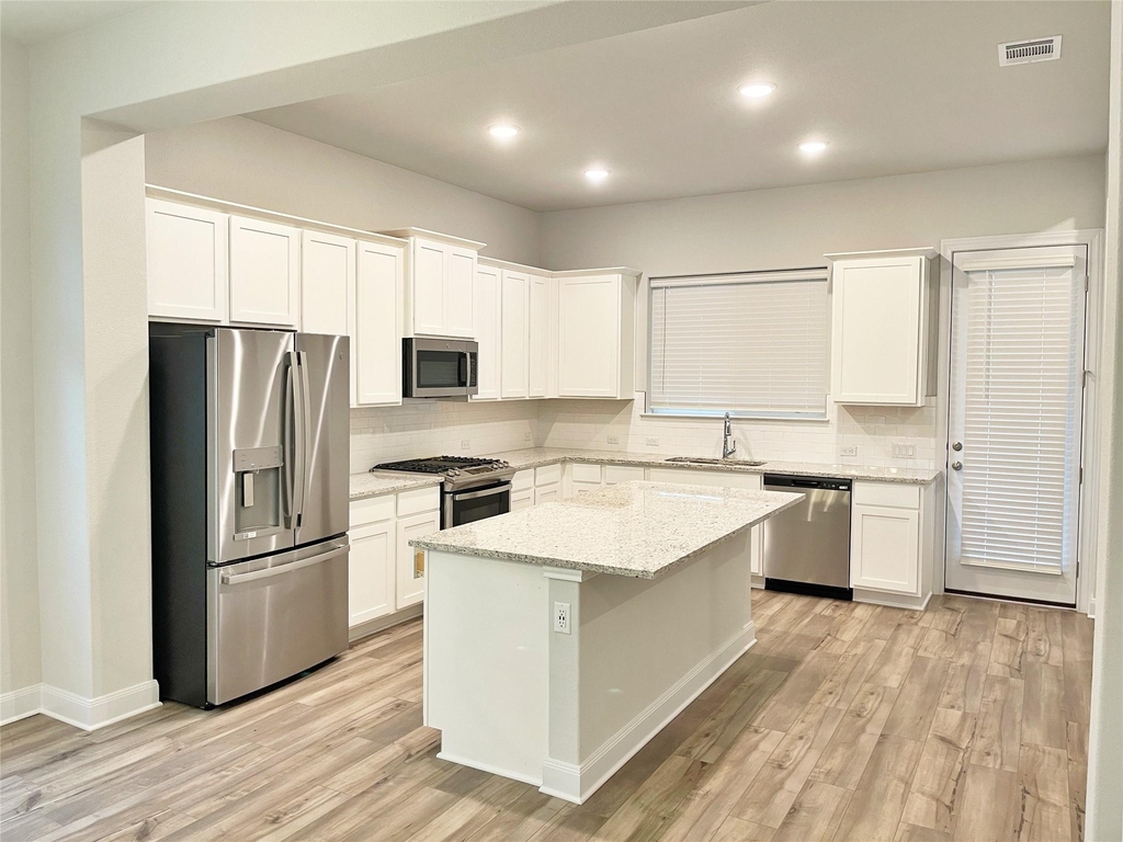 240 Revere Dr - Photo 5