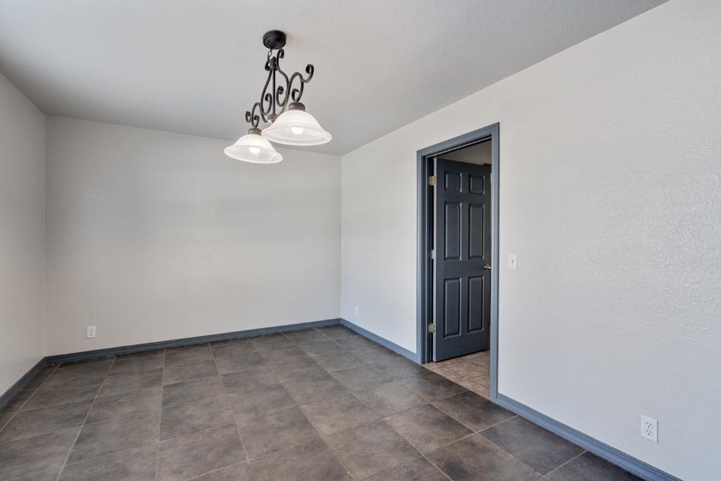 8001 Brienne Dr - Photo 14