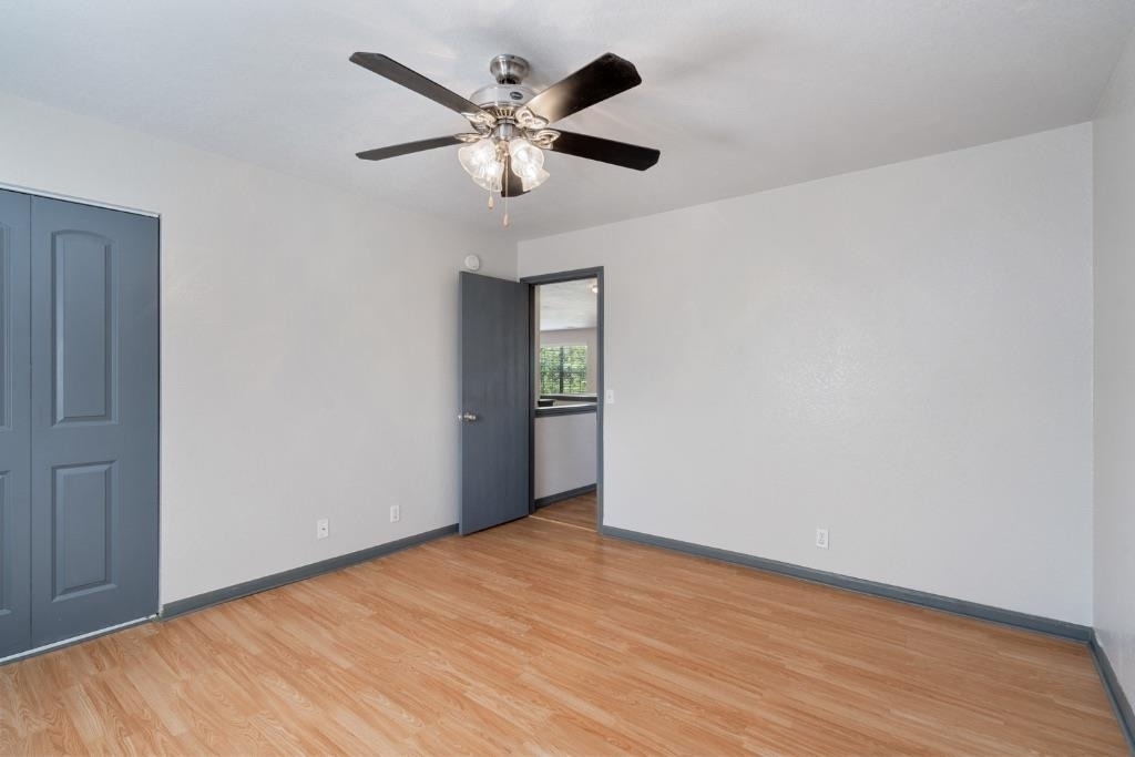 8001 Brienne Dr - Photo 23