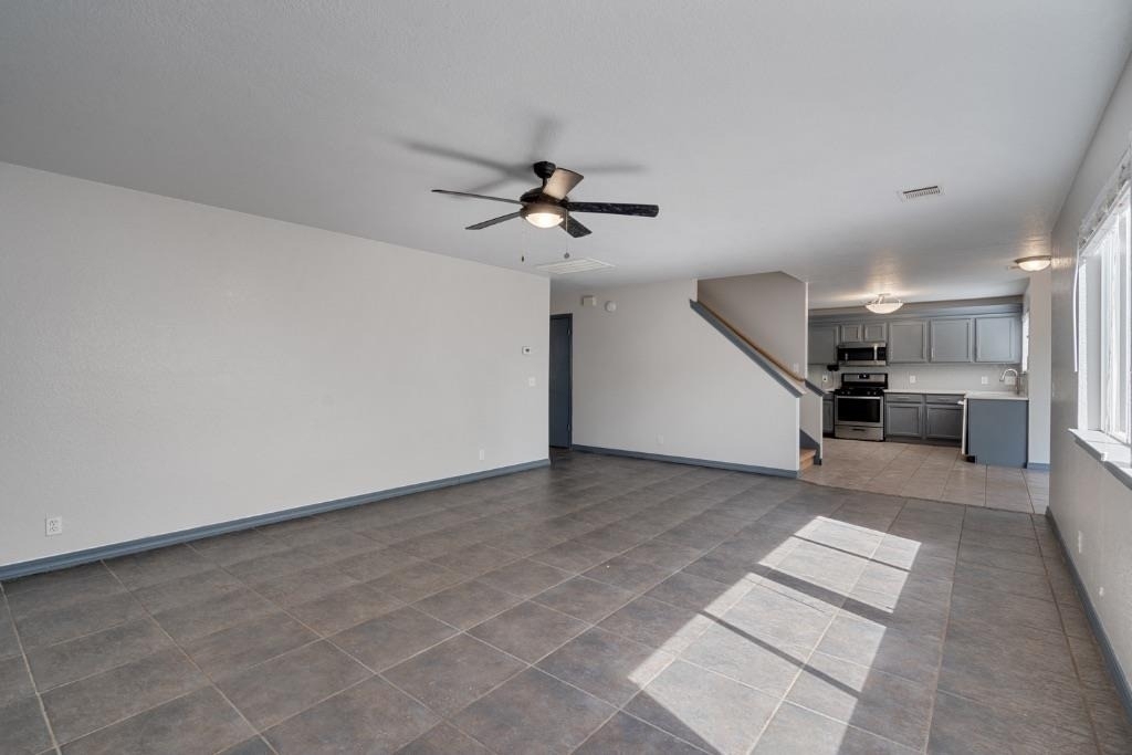 8001 Brienne Dr - Photo 5